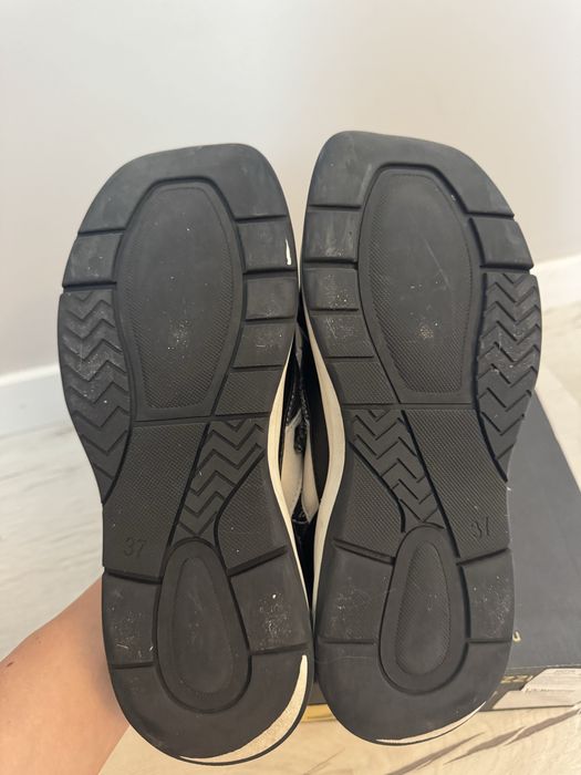 Кросівки Marco Tozzi 37р