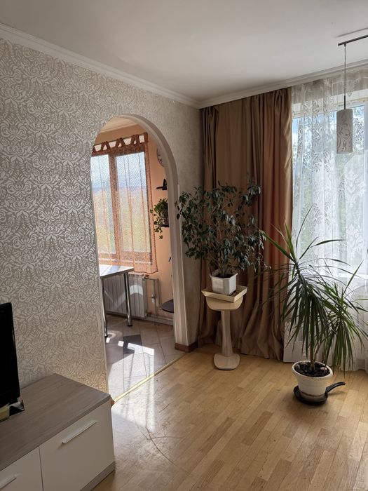 Сдам 4 ком кв  первый дом м. Салтовское 522 м-рн с ремонтом