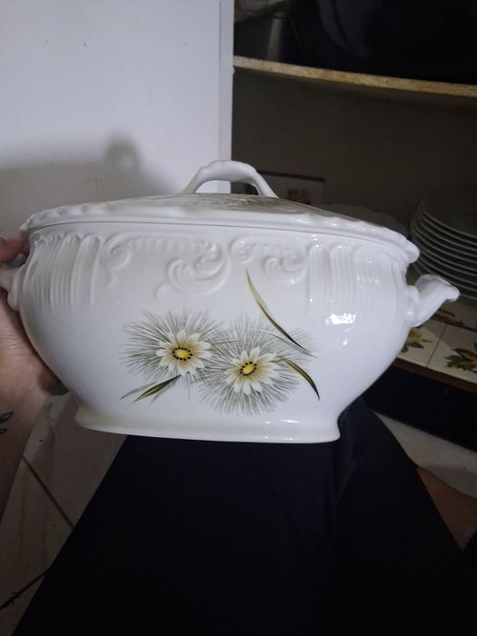 Conjunto Vista Alegre Antigo – Serviço de Jantar/Chá c/ Terrinas e Peças de Servir (Vintage)