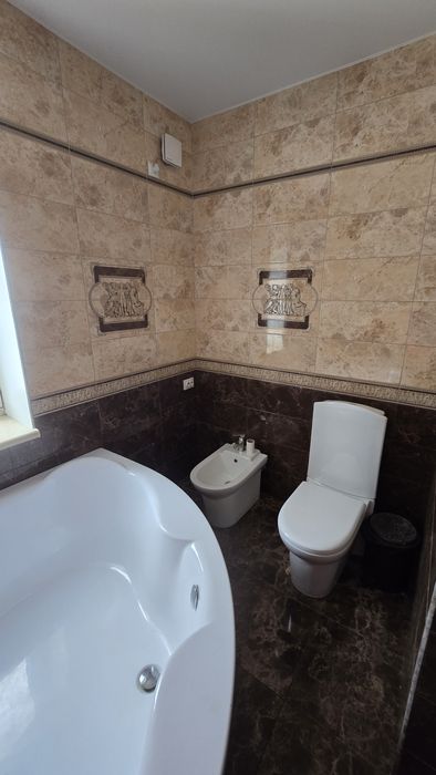 Продаж будинку м Тараща в сучасному ремонті