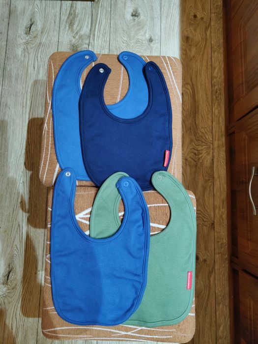 Sprzedam 8 nowych  śliniakow do karmienia