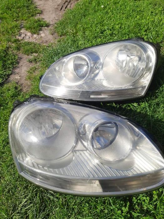 Reflektor vw golf V