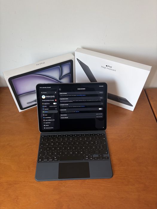 iPad Air M4 11” + Magic Keyboard
