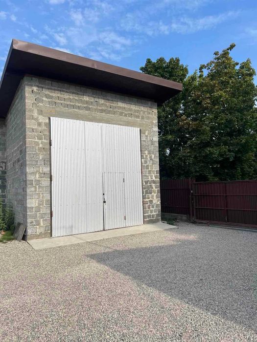 Здаються в оренду приміщення.