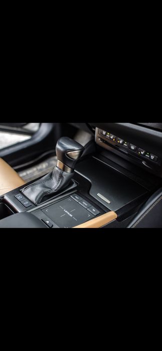 Lexus ES250 Launch Edition