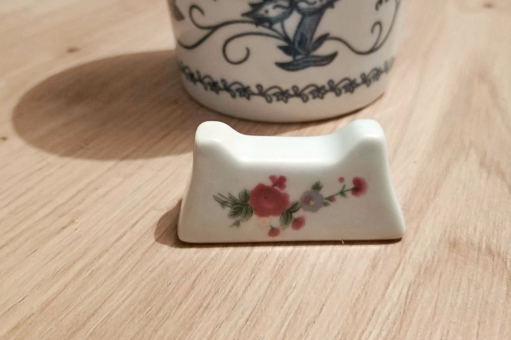 Porcelanowe stojaki na sztućce, vintage 12sztuk