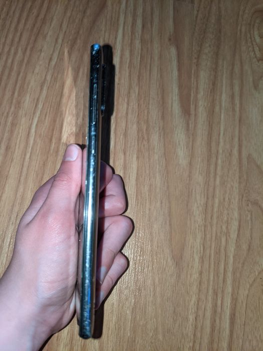 Xiaomi Mi 9 на запчастини