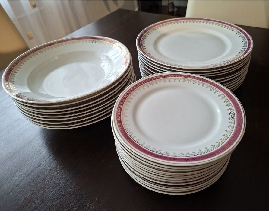 Zestaw talerzy Ćmielów