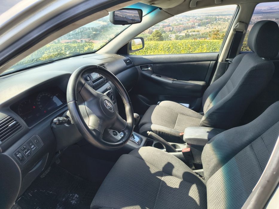 Toyota Corolla 2005 1.4d универсал робот