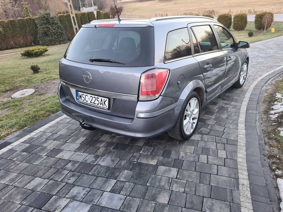 Opel Astra H 2.0 Turbo, gaz sekwencja, 6-biegowa skrzynia