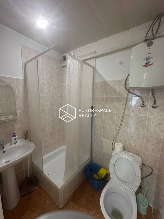 Оренда офісного приміщення вул. Константинівська 44. Поділ -  45 м². Без %