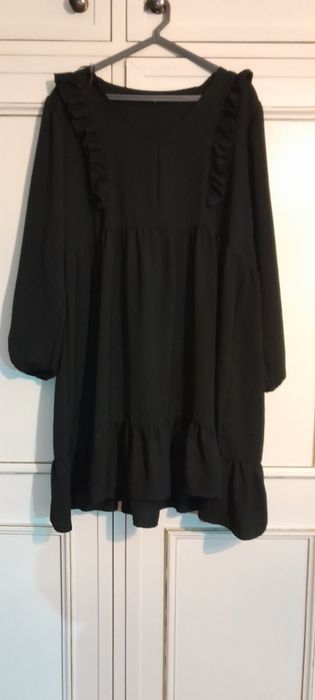 Vestido romantico com manga comprida decote em v