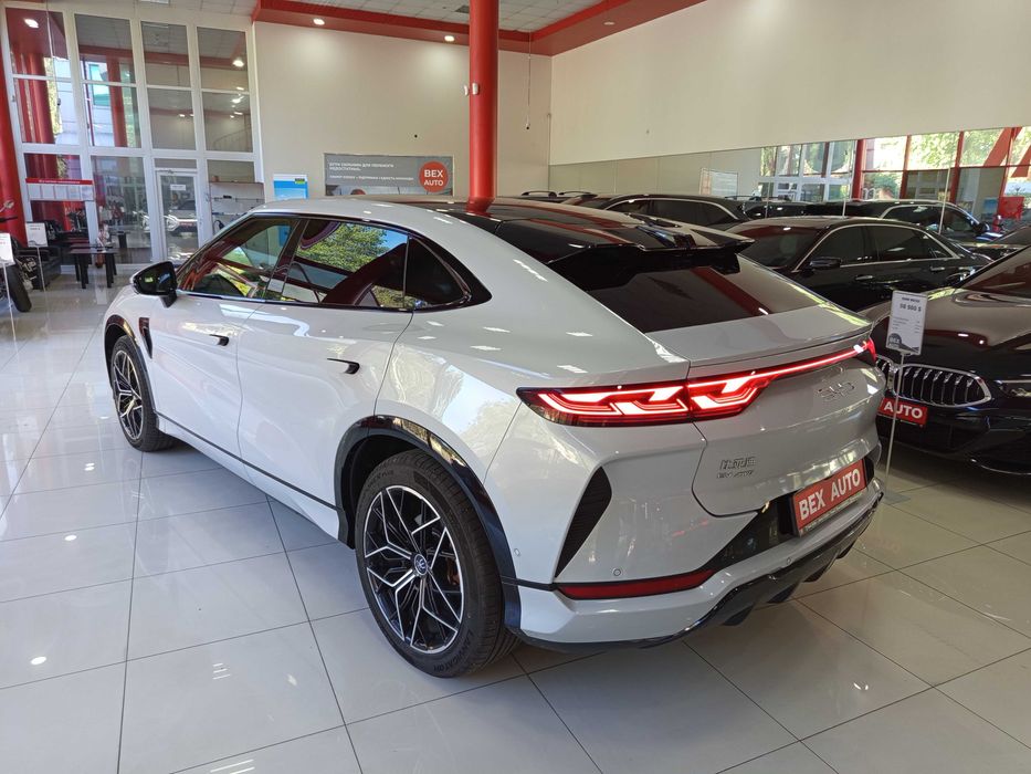 Електромобіль BYD Song L 2024