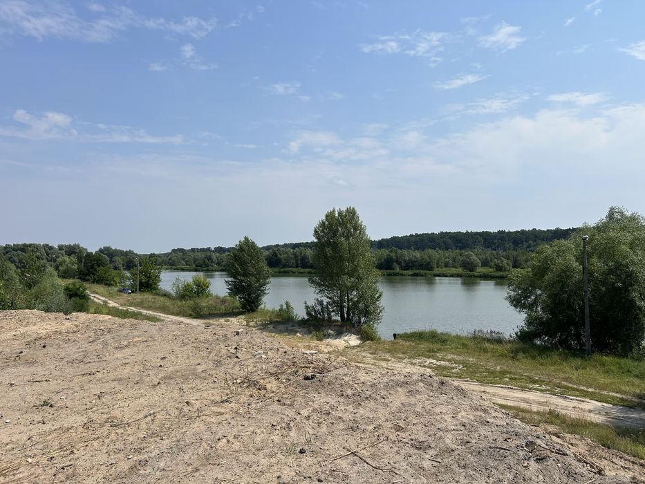Перша лінія від водойми, ділянка під будівництво, можливий поділ