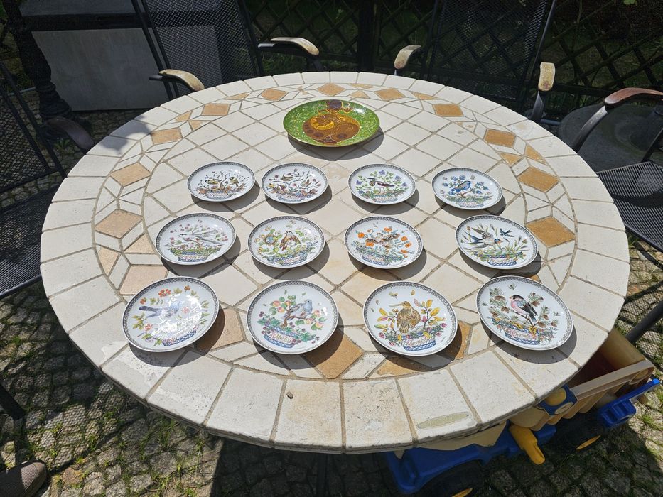 Komplet 12 kolekcjonerskich talerzt