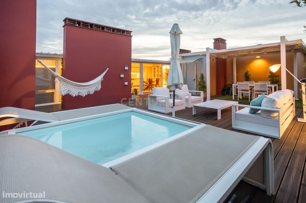 Um Apartamento com Alma de Moradia ; T3+1 + Terraço de 143 m²
