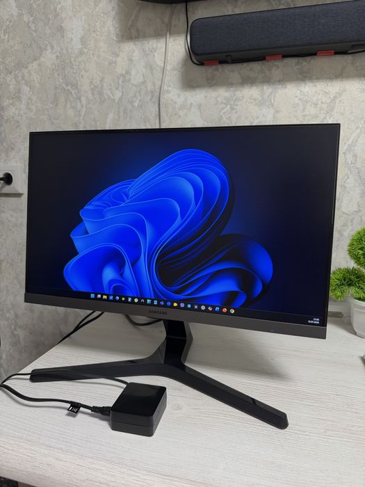 Монитор Samsung 22” S22R350FHI IPS Full HD 75Hz | Идеальное состояние