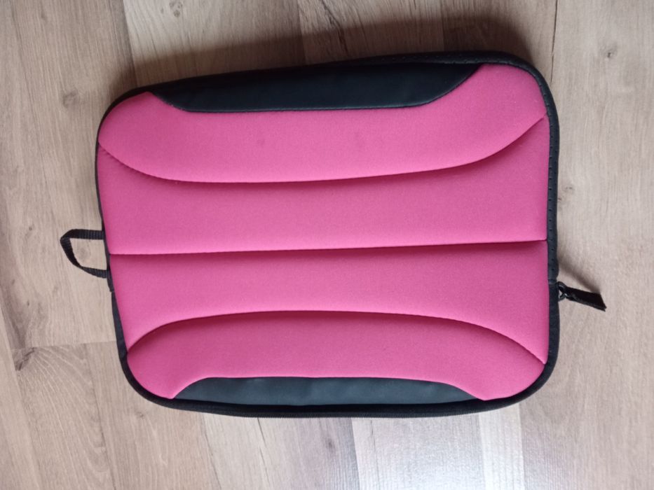 Futerał na małego laptopa Targus