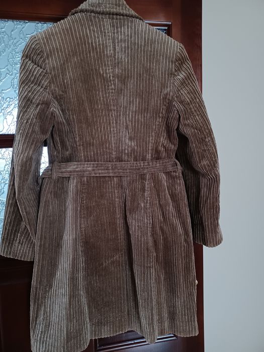 Płaszczyk sztruksowy na podszewce rozm. 42 brązowy