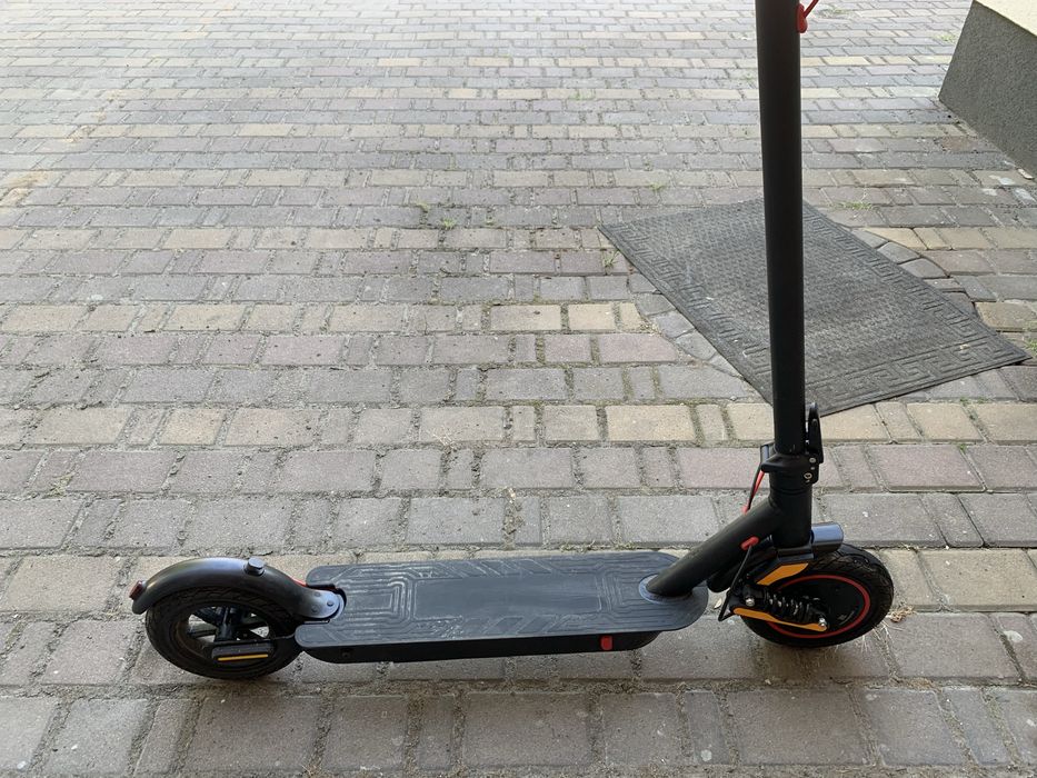 X-BOOST електро самокат