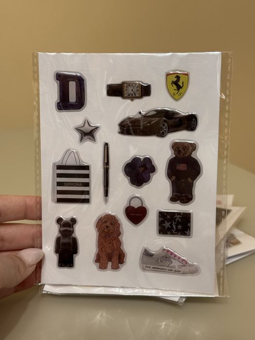 Стікери 3д наклейки на телефон