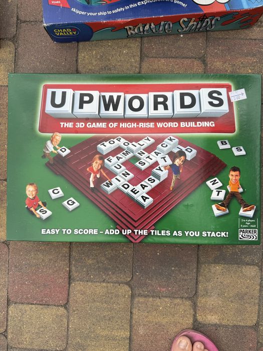 Дитячі ігри на англійській мові різні.