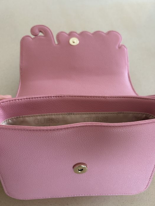 Carteira Guess rosa