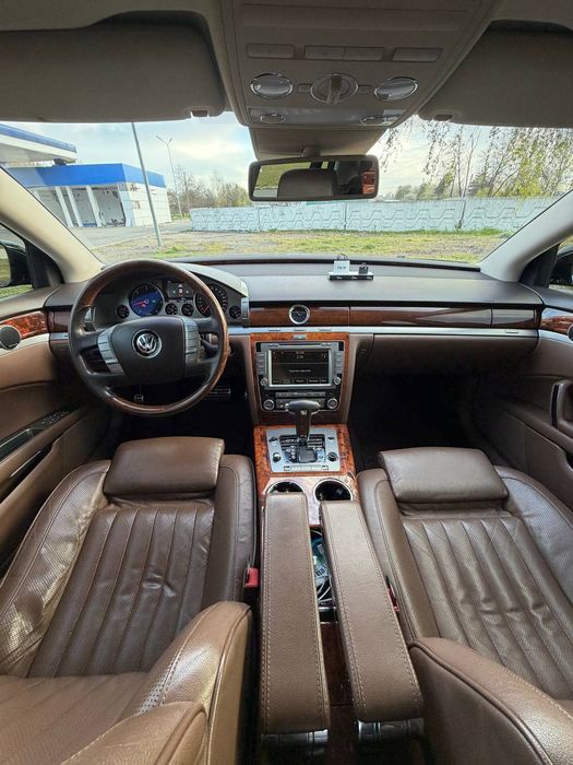 Продам машину volkswagen phantom
