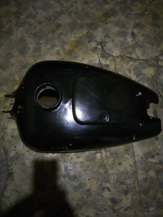 Бензобак мото к750.