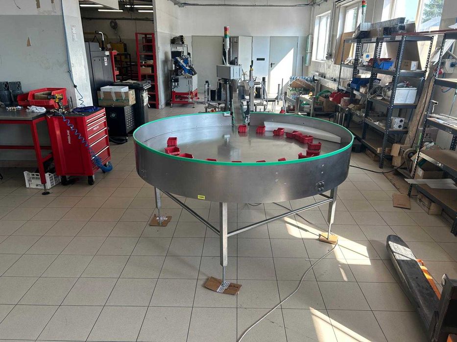 Stół obrotowy podawczy/odbiorczy do pakowania