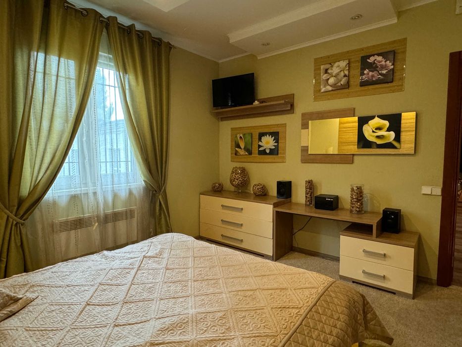 Оренда Будинку Ольжича, (можна під офіс) Генератор, гараж, БЕЗ%