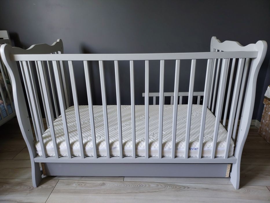 Łóżeczko dziecięce Z MATERACEM