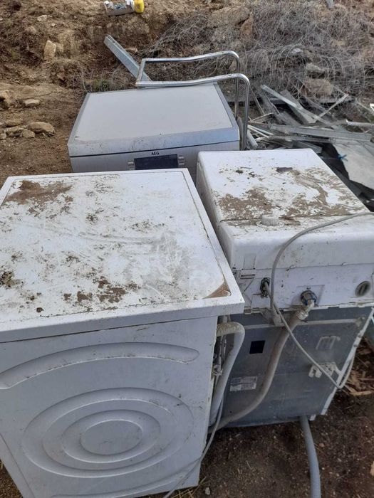 Sucata metais  à venda – conforme fotos.