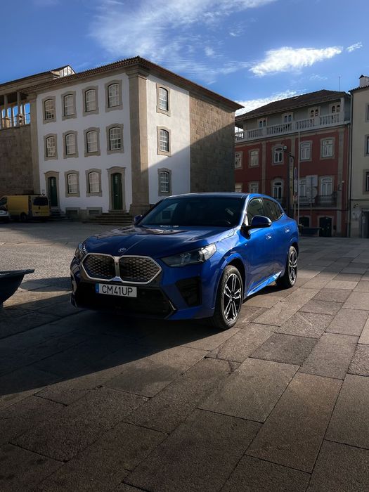 BMW iX2