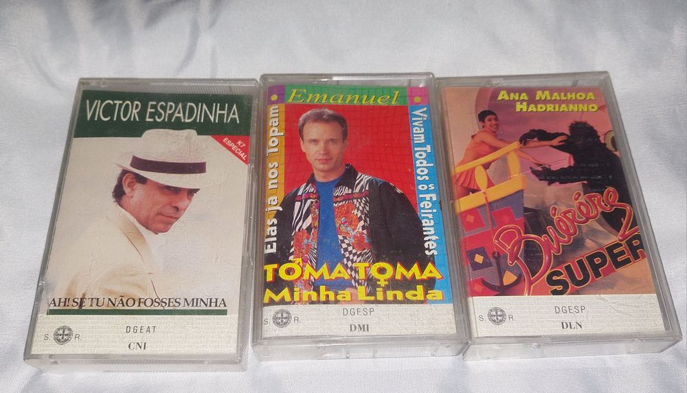 Cassetes musicas antigas usadas