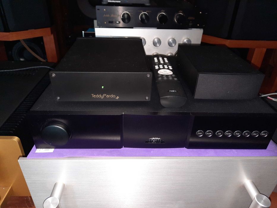 NAIM  NAC 202 pré amplificador com 2 alimentaçôes