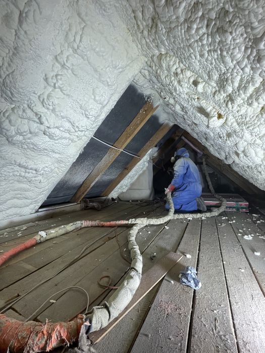 Ocieplanie pianą PUR / Pianowanie poddaszy, izolacje piana pur