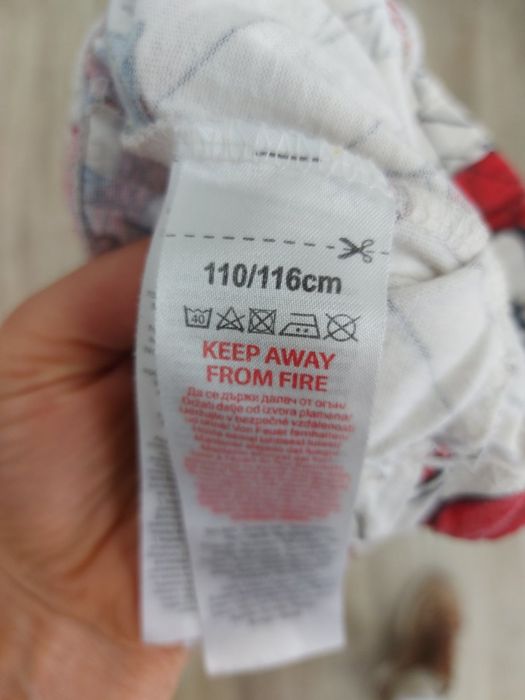 Костюм на хлопчика з принтом Людини - павука. Зріст 110/116 см.