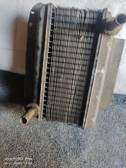 Радіатори е 3 штук   .        .