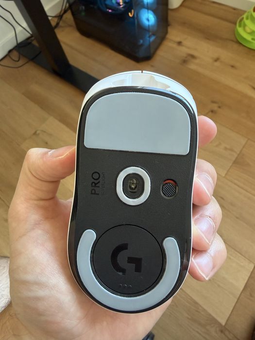 Logitech superlight rato