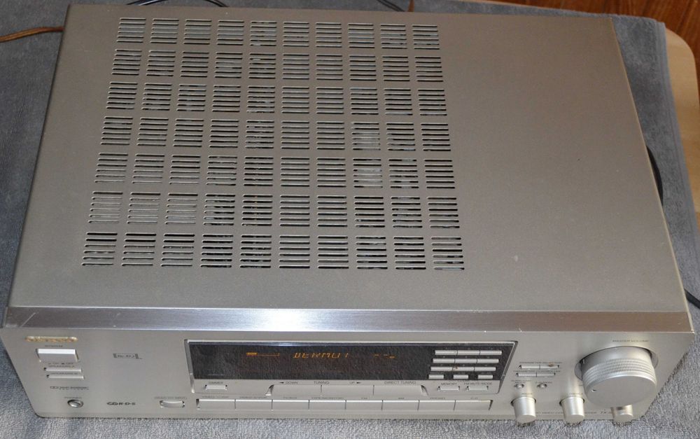 Amplituner A/V 5.1   ONKYO TX-SV454  srebrny