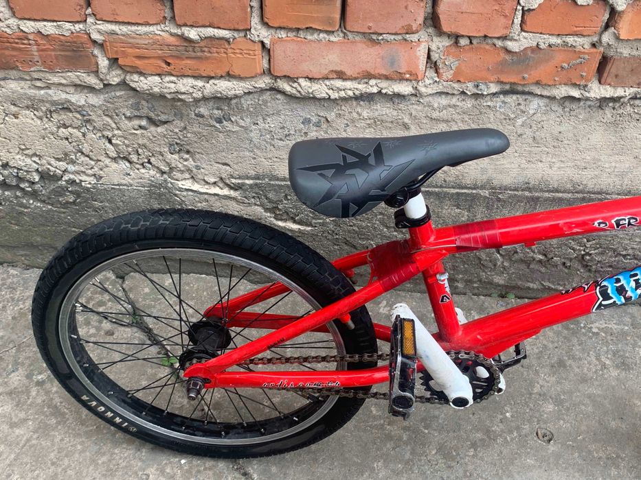 Велосипед  BMX, дешево, якість, майже новий терміновий продаж, переїзд
