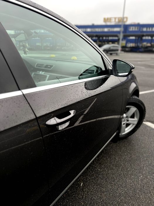 Volkswagen Passat B7 * 2011 * Оригінальний пробіг