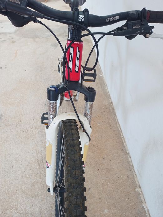 GT Avalanche 3.0 bicicleta montanha