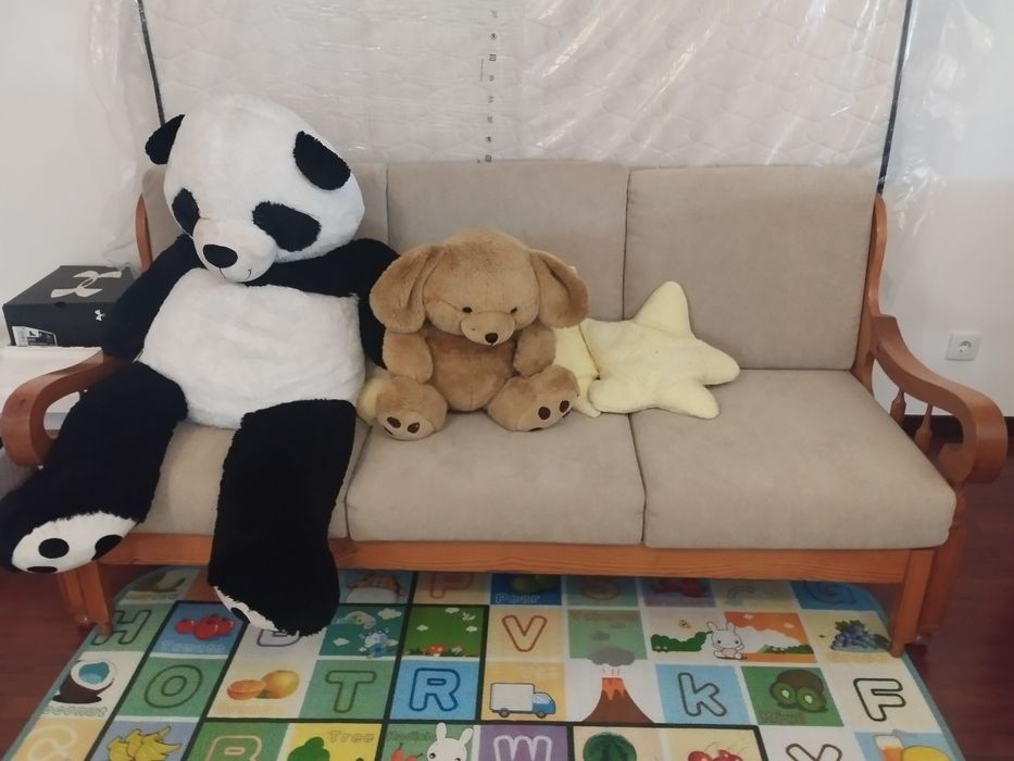 Vendo sofá cama madeira como novo