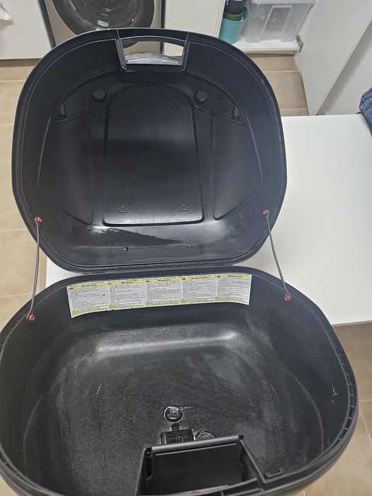 Top Case Givi c/ encosto e base e suporte para xmax