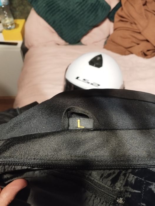 Kombinezon na motocykl