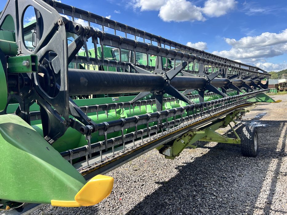 Жатка Флекс JOHN DEERE 630 flex на сою гідрофлекс