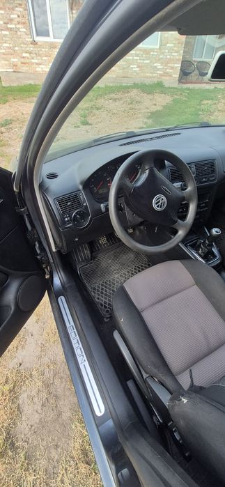 Volkswagen гольф 4 1.6
