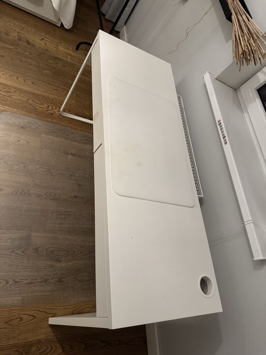 Biale biurke Micke ikea